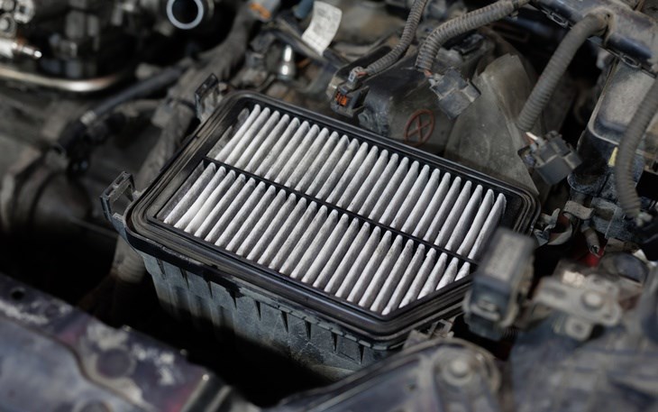 Araba Kaputu İçinde Neler Olur? 