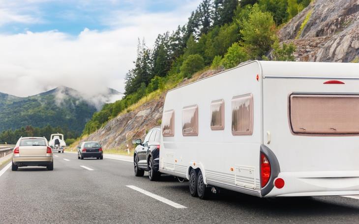 Karavan Çeşitleri ve Yasal Gereksinimleri 