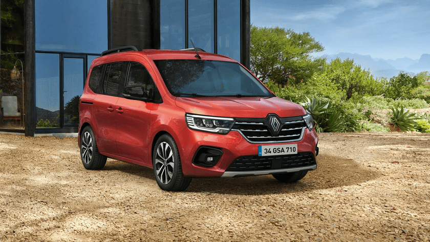 RENAULT HAFİF TİCARİ MODELLERİNDE | Ekim 2025