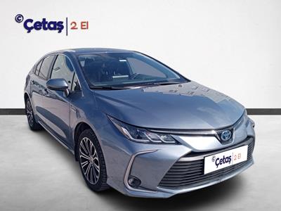 Corolla 1.8 Hybrid Flame X-Pack E-CVT 122HP Sedan