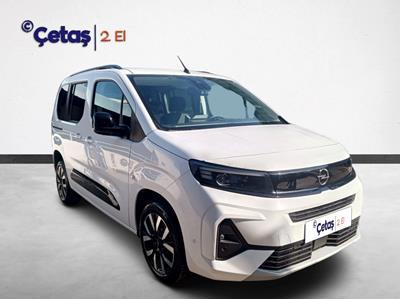 Combo Life 1.5 Ultimate AT8 130HP Kombi