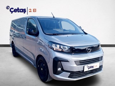 Vivaro Cargo 2.0 Ultimate Xl 180HP Panelvan