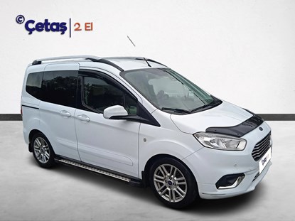 Tourneo Courier 1.5 Tdci Titanium Plus 100HP Kombi
