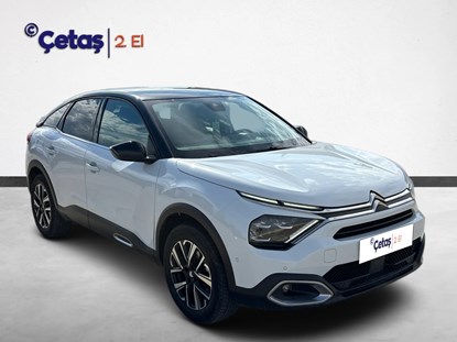 C4 1.2 PureTech Shine 130HP Hatchback