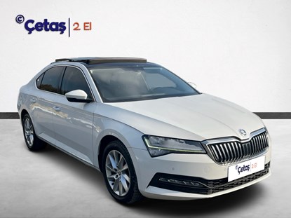 Superb 1.5 Tsi Greentec Act Elite Dsg 150HP Hatchback