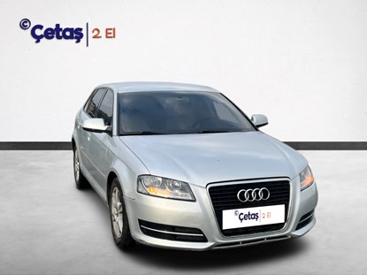 A3 Sedan 1.6 Tdi Attraction S-Tronic 105HP Sedan