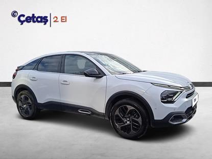 C4 1.2 PureTech Shine Bold 155HP Hatchback