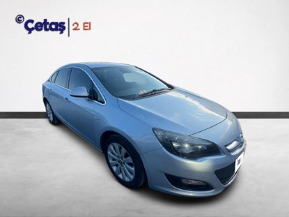 Astra Sedan 1.4 Turbo Sport 140HP Sedan