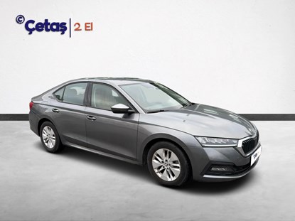 Octavia 1.0 Tsi Elite e-Tec Dsg 110HP Hatchback