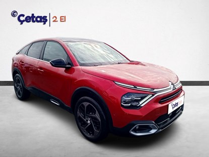 C4 1.2 PureTech Shine Bold 155HP Hatchback