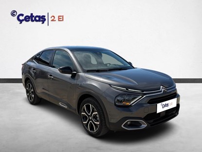 C4 X 115kW Shine Bold 156HP Sedan