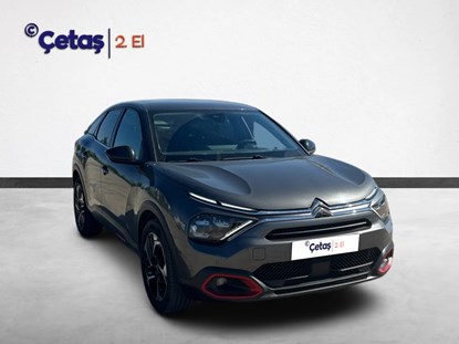 C4 1.2 PureTech Shine 130HP Hatchback