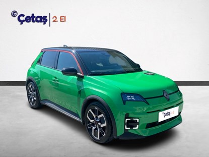 R5 E-Tech EV52 Techno 150HP Hatchback
