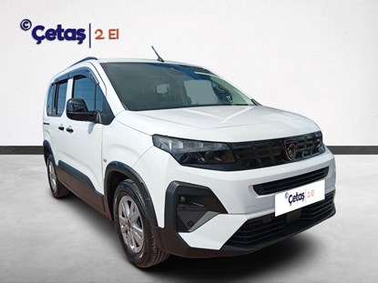 Rifter 1.5 Bluehdi Allure Eat8 130HP Kombi