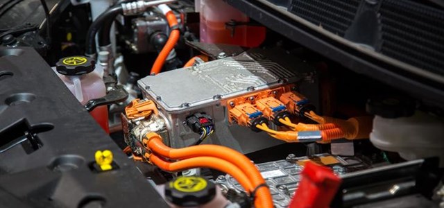 Elektrikli Araçlarda Batarya Değişimi 