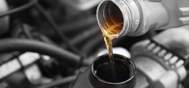 Araç Neden Yağ Yakar? Motor Yağı Ne İşe Yarar? 