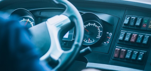 Tır Ehliyeti Nedir? Tır Ehliyeti Kaç Yaşında Alınır? 