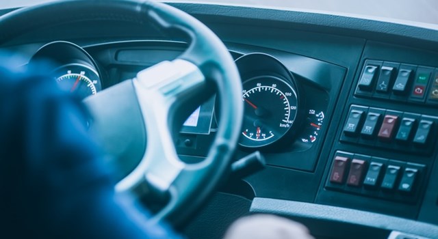 Tır Ehliyeti Nedir? Tır Ehliyeti Kaç Yaşında Alınır? 